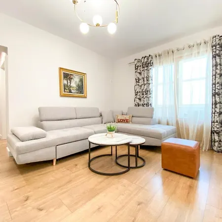 Block Apartament *