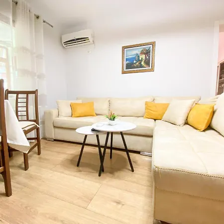 Apartament Block *